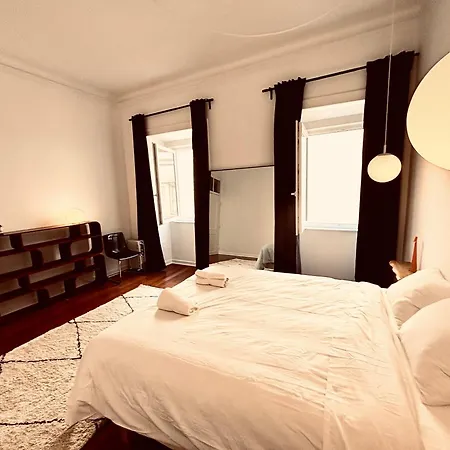 The Royal Garden In Principe Real Apartment Lisbon