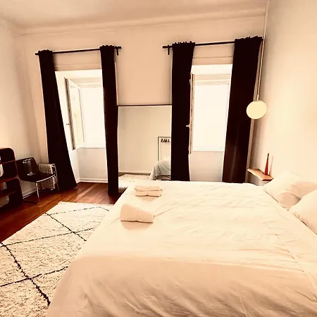 The Royal Garden In Principe Real Apartment Lisbon