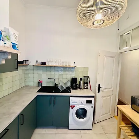 The Royal Garden In Principe Real Apartment Lisbon