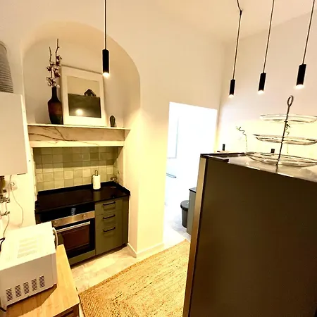 Royal Garden Apartment *