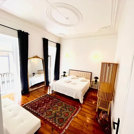 Royal Garden Apartment *