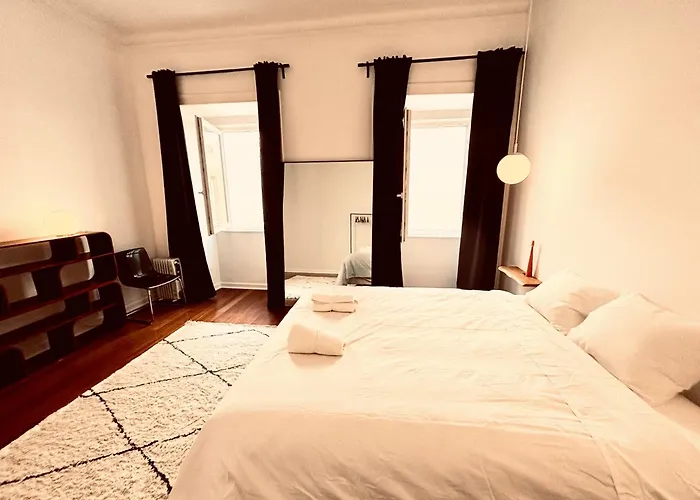 The Royal Garden In Principe Real Apartment Lissabon